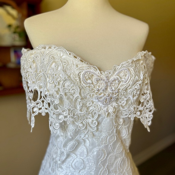 ☾ Vintage Jessica McClintock ivory lace tea length off shoulder wedding dress - Picture 3 of 8